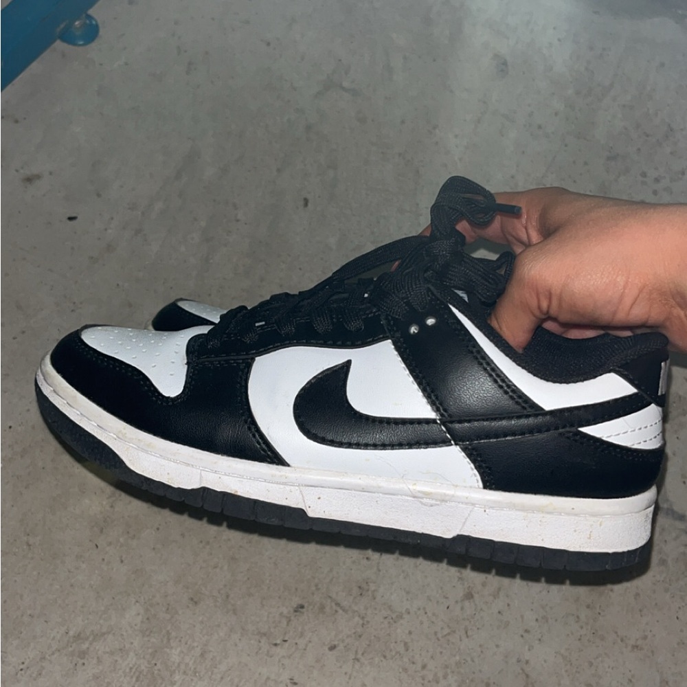 Nike Panda Dunks